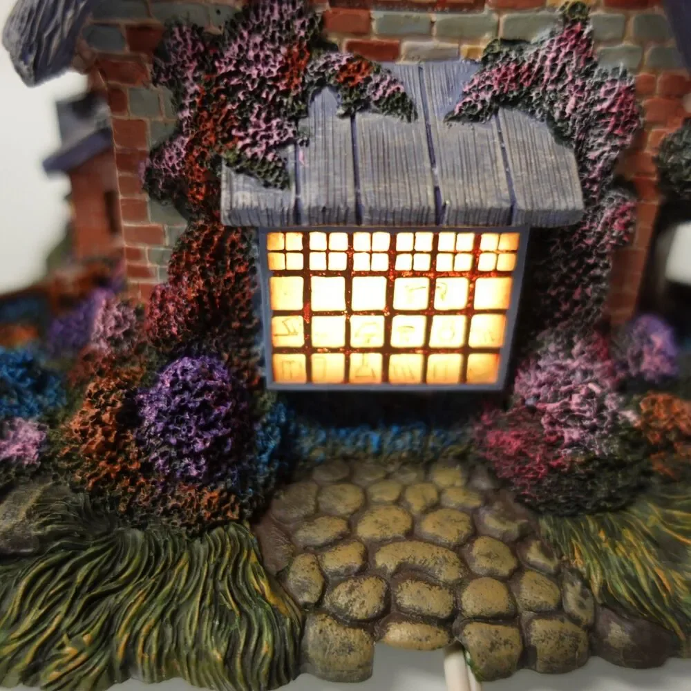 Hawthorne Village Seaside Thomas Kinkade Seaside Antiques Lighted COA 79638